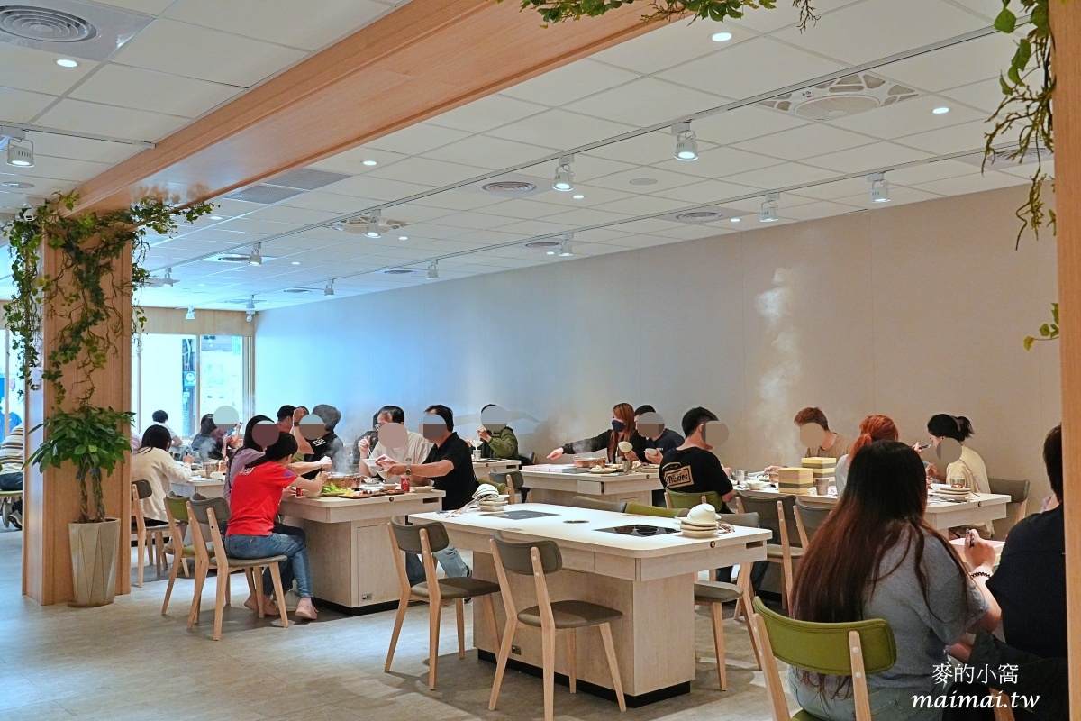 中壢火鍋吃到飽|呀屋火鍋.烤串中壢店~699元享有火鍋食材、冷熱飲、霜淇淋、冰淇淋、甜點無限供應,還有柏克金生啤無限暢飲,加價79元更享有串燒吃到飽 - 第6張圖 中壢火鍋吃到飽|呀屋火鍋.烤串中壢店~699元享有火鍋食材、冷熱飲、霜淇淋、冰淇淋、甜點無限供應,還有柏克金生啤無限暢飲,加價79元更享有串燒吃到飽