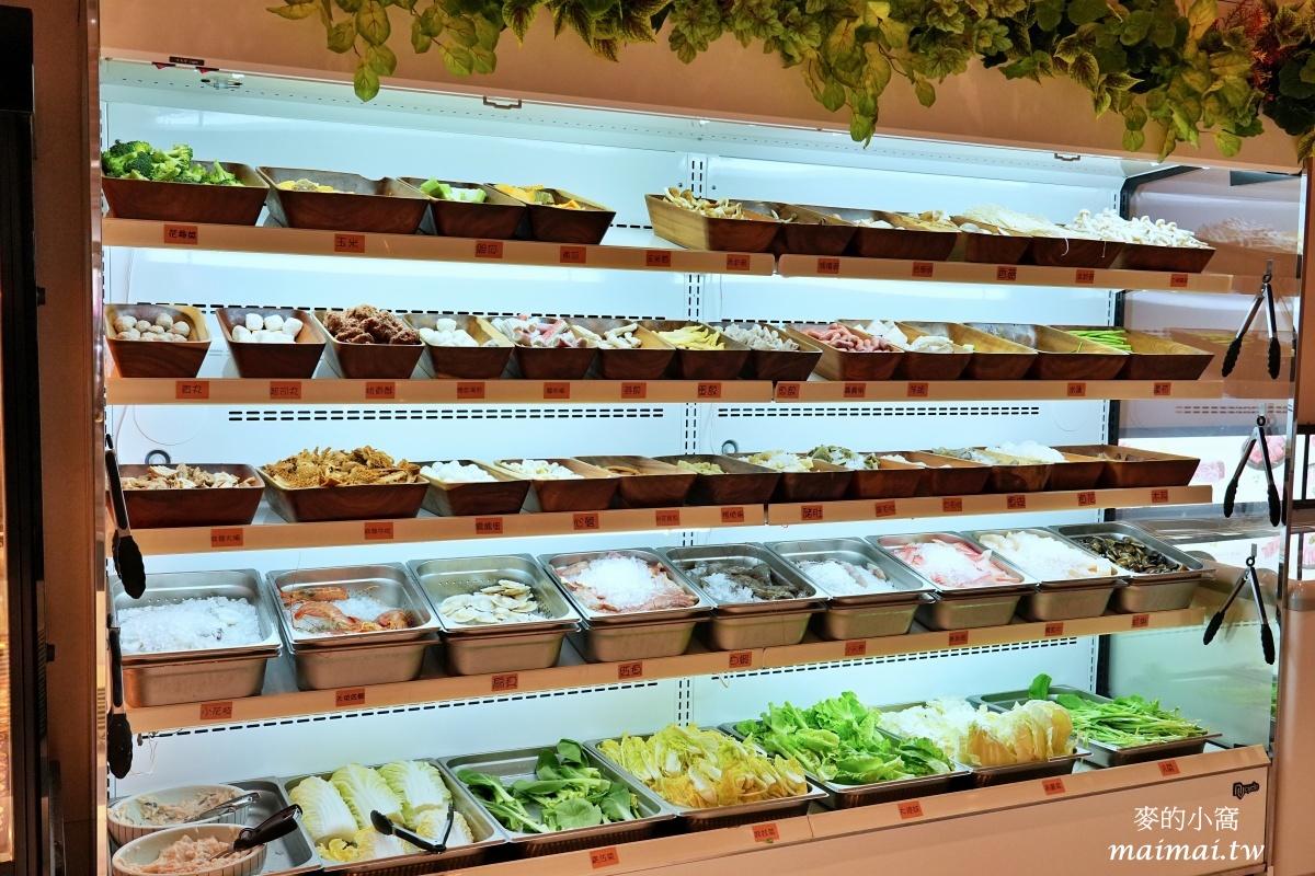 中壢火鍋吃到飽|呀屋火鍋.烤串中壢店~699元享有火鍋食材、冷熱飲、霜淇淋、冰淇淋、甜點無限供應,還有柏克金生啤無限暢飲,加價79元更享有串燒吃到飽 - 第8張圖 中壢火鍋吃到飽|呀屋火鍋.烤串中壢店~699元享有火鍋食材、冷熱飲、霜淇淋、冰淇淋、甜點無限供應,還有柏克金生啤無限暢飲,加價79元更享有串燒吃到飽