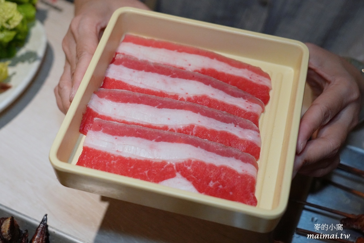 中壢火鍋吃到飽|呀屋火鍋.烤串中壢店~699元享有火鍋食材、冷熱飲、霜淇淋、冰淇淋、甜點無限供應,還有柏克金生啤無限暢飲,加價79元更享有串燒吃到飽 - 第39張圖 中壢火鍋吃到飽|呀屋火鍋.烤串中壢店~699元享有火鍋食材、冷熱飲、霜淇淋、冰淇淋、甜點無限供應,還有柏克金生啤無限暢飲,加價79元更享有串燒吃到飽