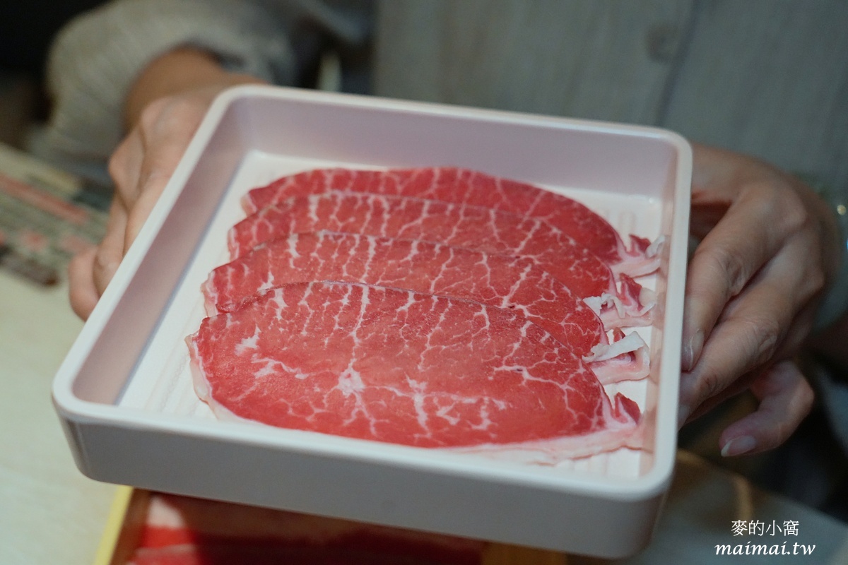 中壢火鍋吃到飽|呀屋火鍋.烤串中壢店~699元享有火鍋食材、冷熱飲、霜淇淋、冰淇淋、甜點無限供應,還有柏克金生啤無限暢飲,加價79元更享有串燒吃到飽 - 第42張圖 中壢火鍋吃到飽|呀屋火鍋.烤串中壢店~699元享有火鍋食材、冷熱飲、霜淇淋、冰淇淋、甜點無限供應,還有柏克金生啤無限暢飲,加價79元更享有串燒吃到飽