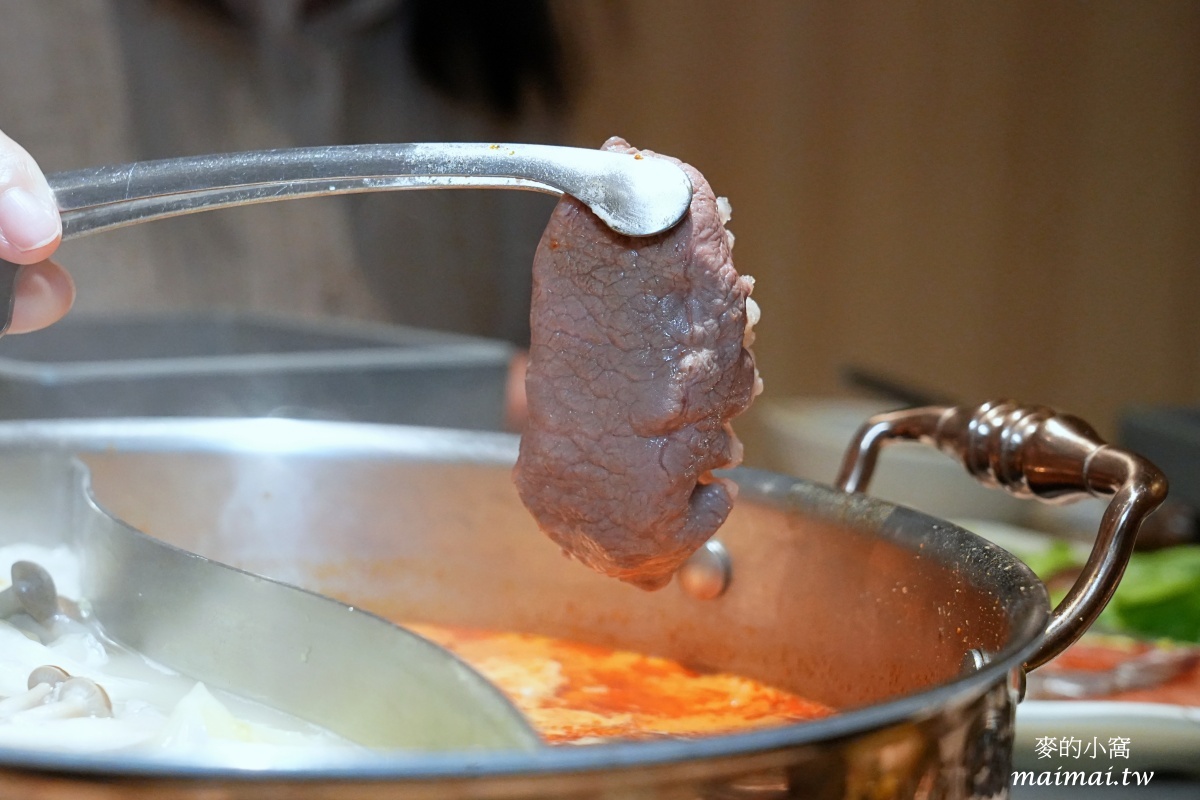 中壢火鍋吃到飽|呀屋火鍋.烤串中壢店~699元享有火鍋食材、冷熱飲、霜淇淋、冰淇淋、甜點無限供應,還有柏克金生啤無限暢飲,加價79元更享有串燒吃到飽 - 第44張圖 中壢火鍋吃到飽|呀屋火鍋.烤串中壢店~699元享有火鍋食材、冷熱飲、霜淇淋、冰淇淋、甜點無限供應,還有柏克金生啤無限暢飲,加價79元更享有串燒吃到飽