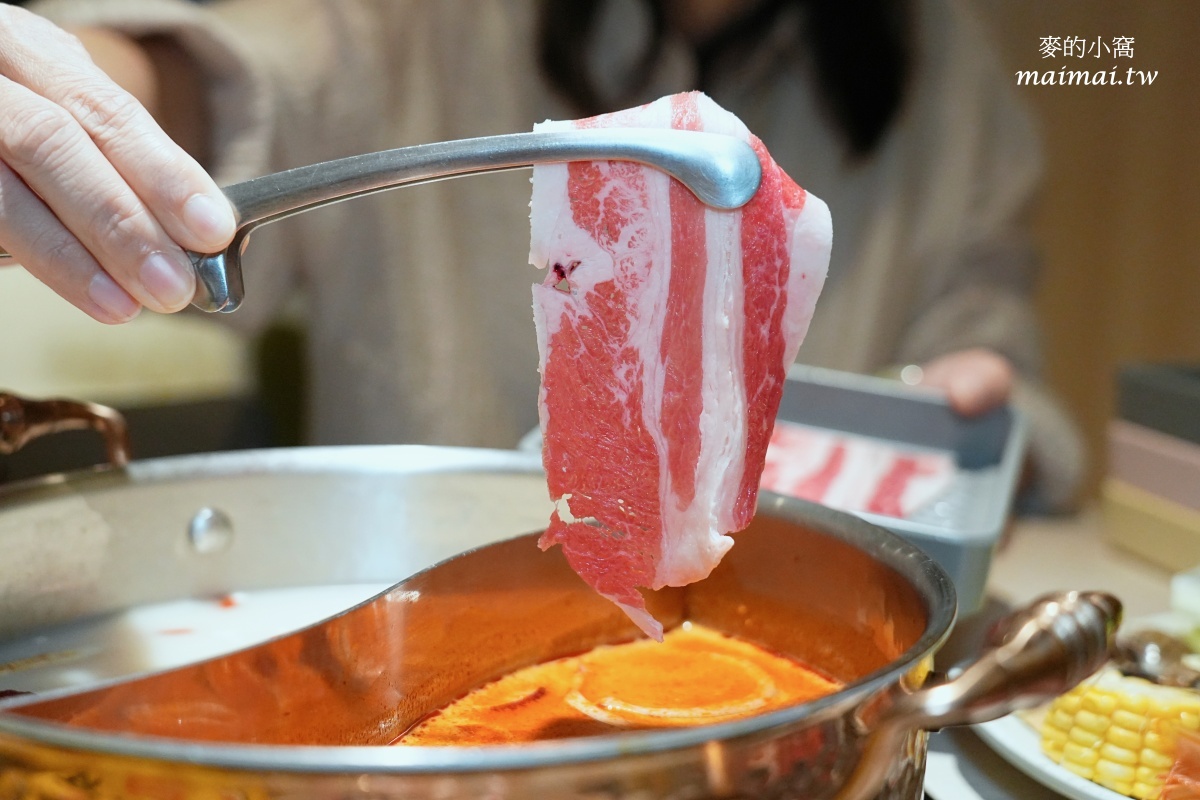 中壢火鍋吃到飽|呀屋火鍋.烤串中壢店~699元享有火鍋食材、冷熱飲、霜淇淋、冰淇淋、甜點無限供應,還有柏克金生啤無限暢飲,加價79元更享有串燒吃到飽 - 第49張圖 中壢火鍋吃到飽|呀屋火鍋.烤串中壢店~699元享有火鍋食材、冷熱飲、霜淇淋、冰淇淋、甜點無限供應,還有柏克金生啤無限暢飲,加價79元更享有串燒吃到飽