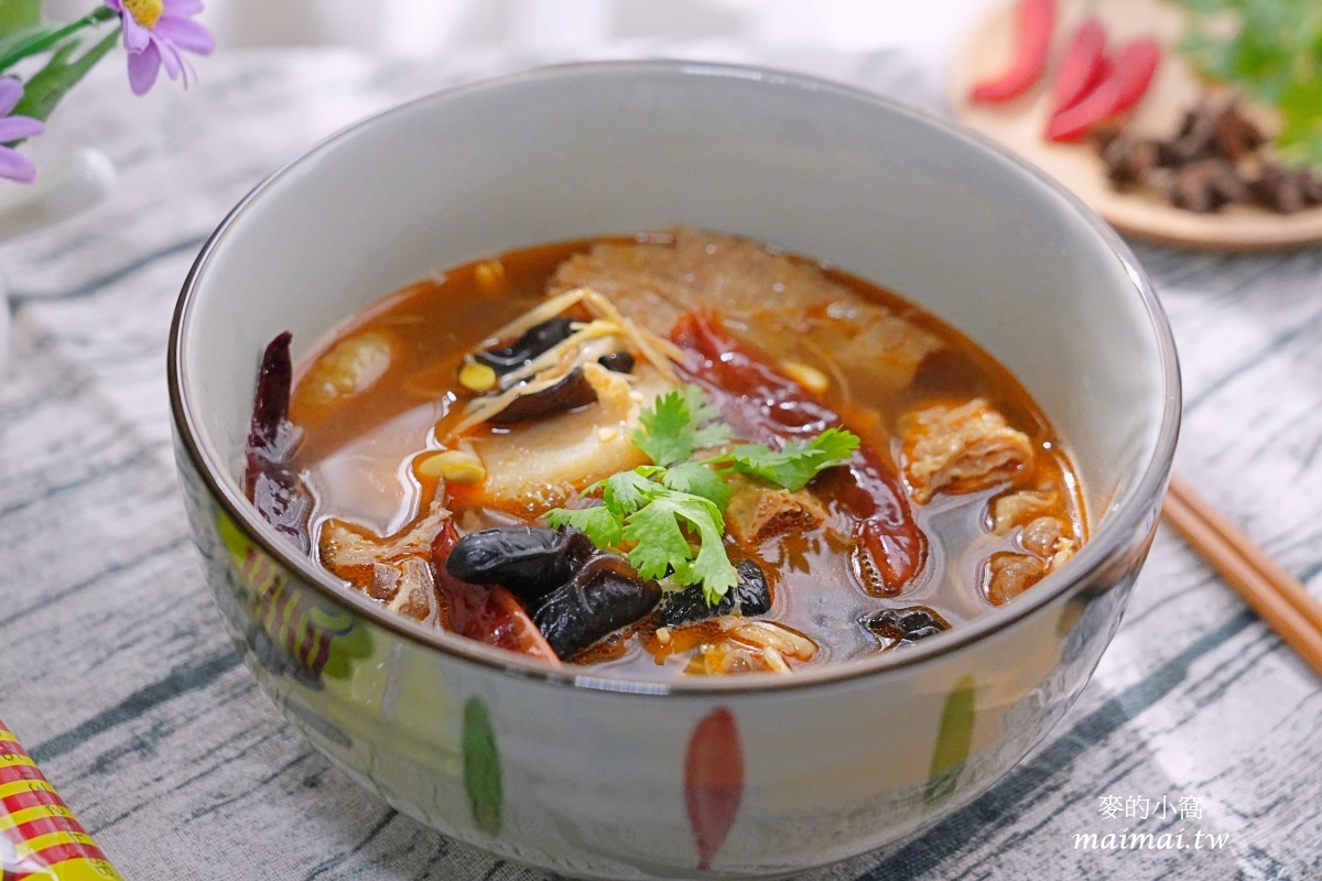 i3 Fresh愛上新鮮×聖凱師聯名推出「川味水煮牛」，鮮香麻辣、單吃或當做小火鍋湯底都適合