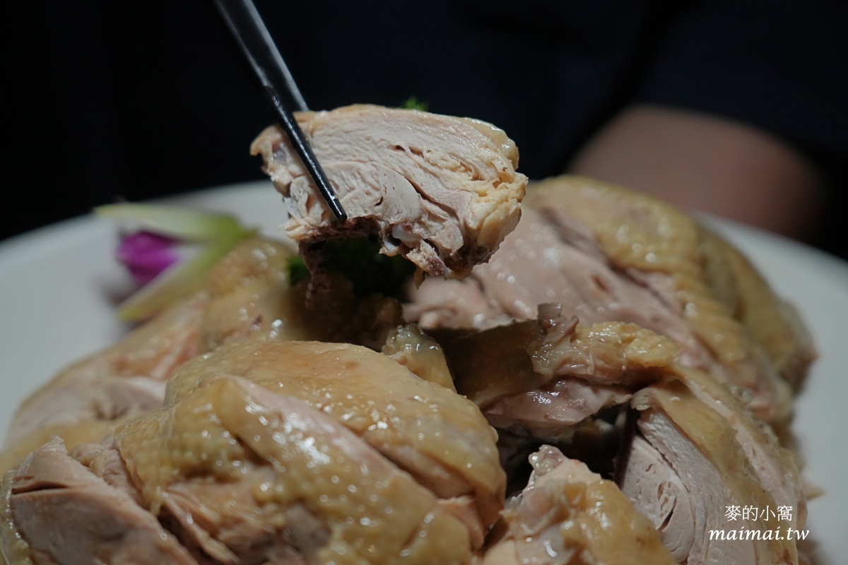 地表最強雞湯「君曜雞湯」正式進駐信義區！座位區有獨立式小包廂、16人大型包廂還附KTV設備