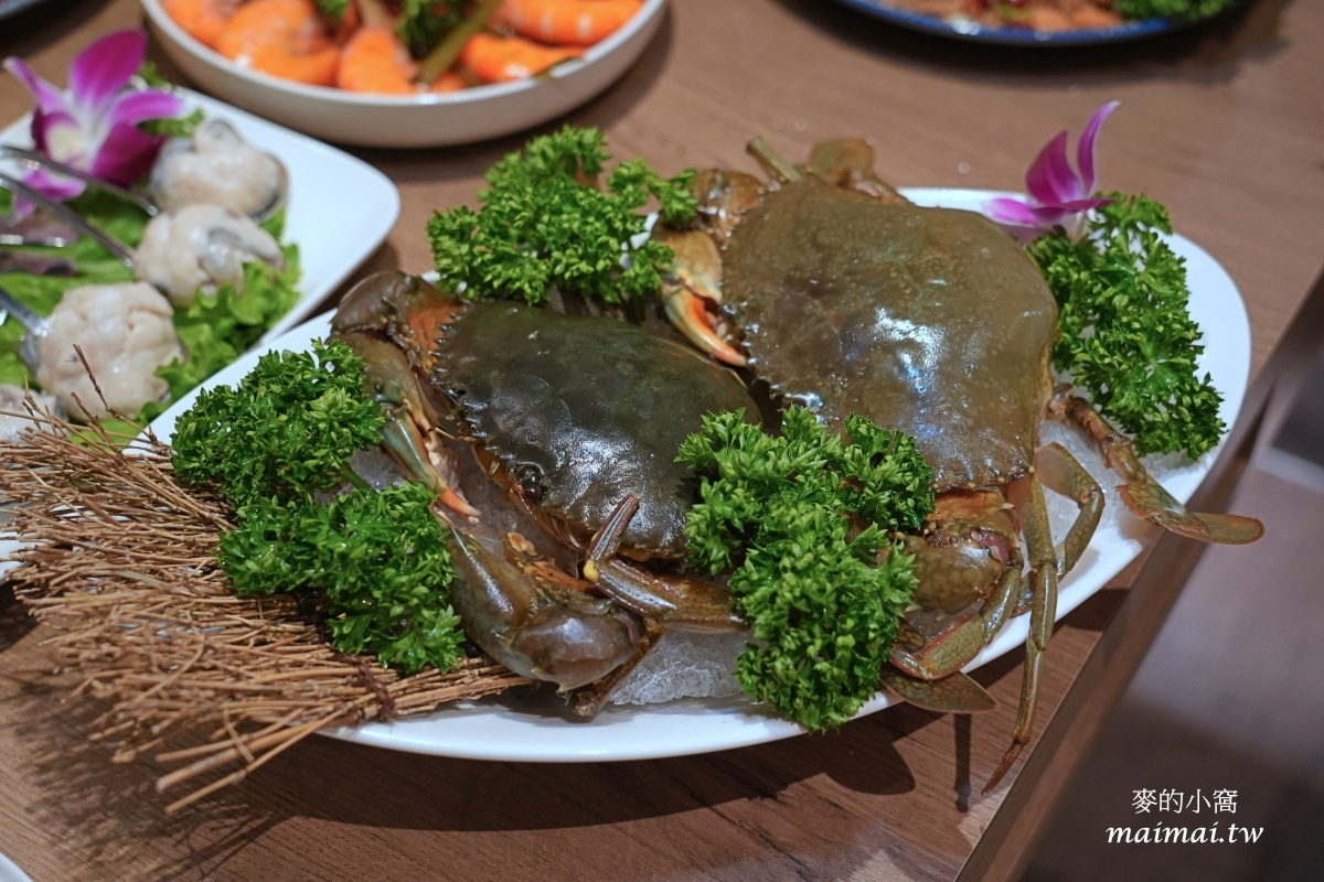 地表最強雞湯「君曜雞湯」正式進駐信義區！座位區有獨立式小包廂、16人大型包廂還附KTV設備