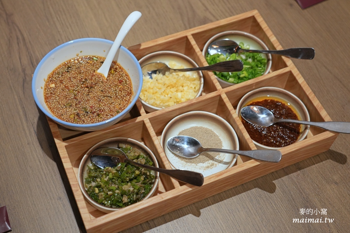 地表最強雞湯「君曜雞湯」正式進駐信義區！座位區有獨立式小包廂、16人大型包廂還附KTV設備