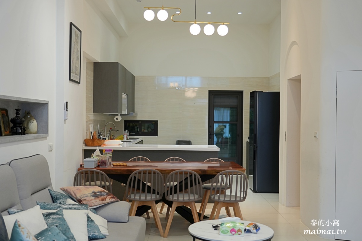 宜蘭頭城山悅海包棟民宿｜鄰近大溪漁港、親子溜滑梯房型、寵物友善，三五好友一起包棟唱KTV、打麻將、烤肉超歡樂