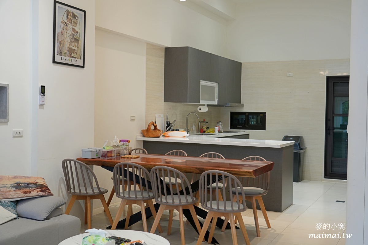 宜蘭頭城山悅海包棟民宿｜鄰近大溪漁港、親子溜滑梯房型、寵物友善，三五好友一起包棟唱KTV、打麻將、烤肉超歡樂