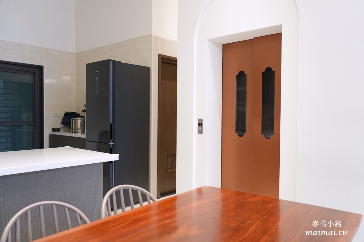 宜蘭頭城山悅海包棟民宿｜鄰近大溪漁港、親子溜滑梯房型、寵物友善，三五好友一起包棟唱KTV、打麻將、烤肉超歡樂