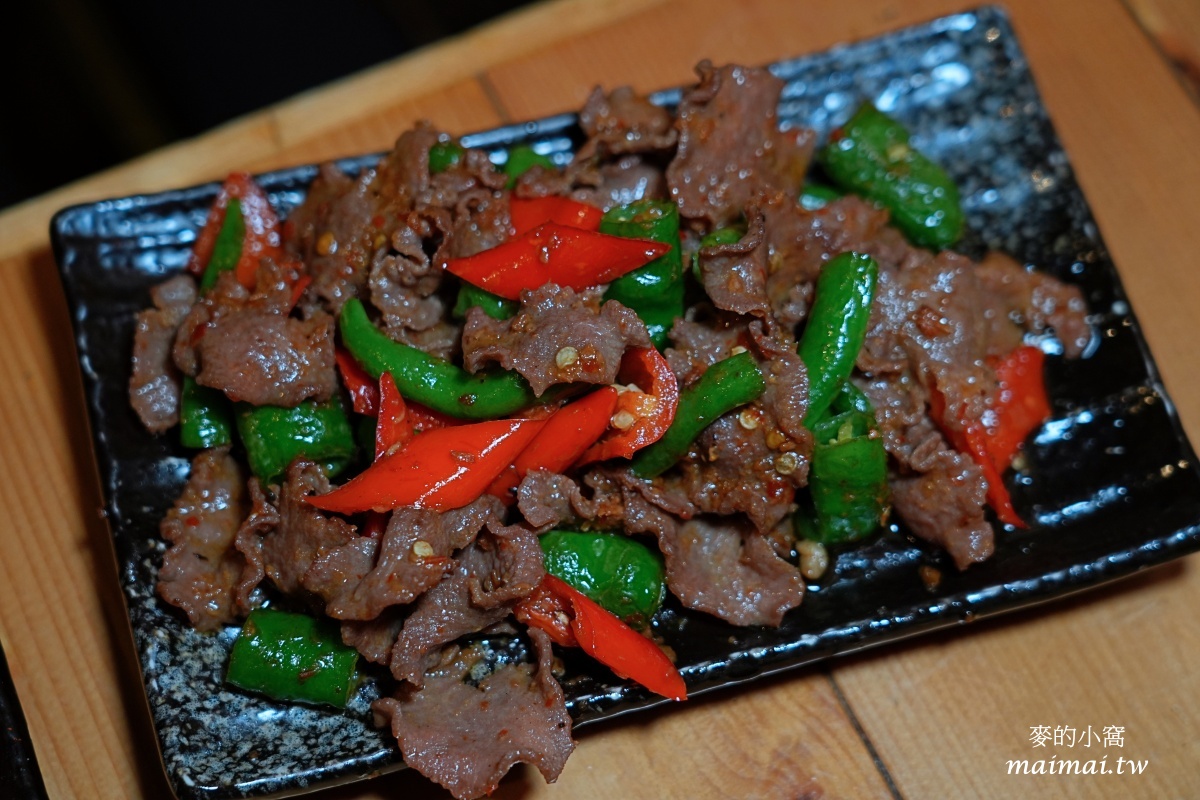 淡水竹圍居酒屋推薦｜蔦燒日式居酒屋竹圍店～濃濃日式風格用餐環境，高CP串燒、料理，正餐或享受微醺都適合