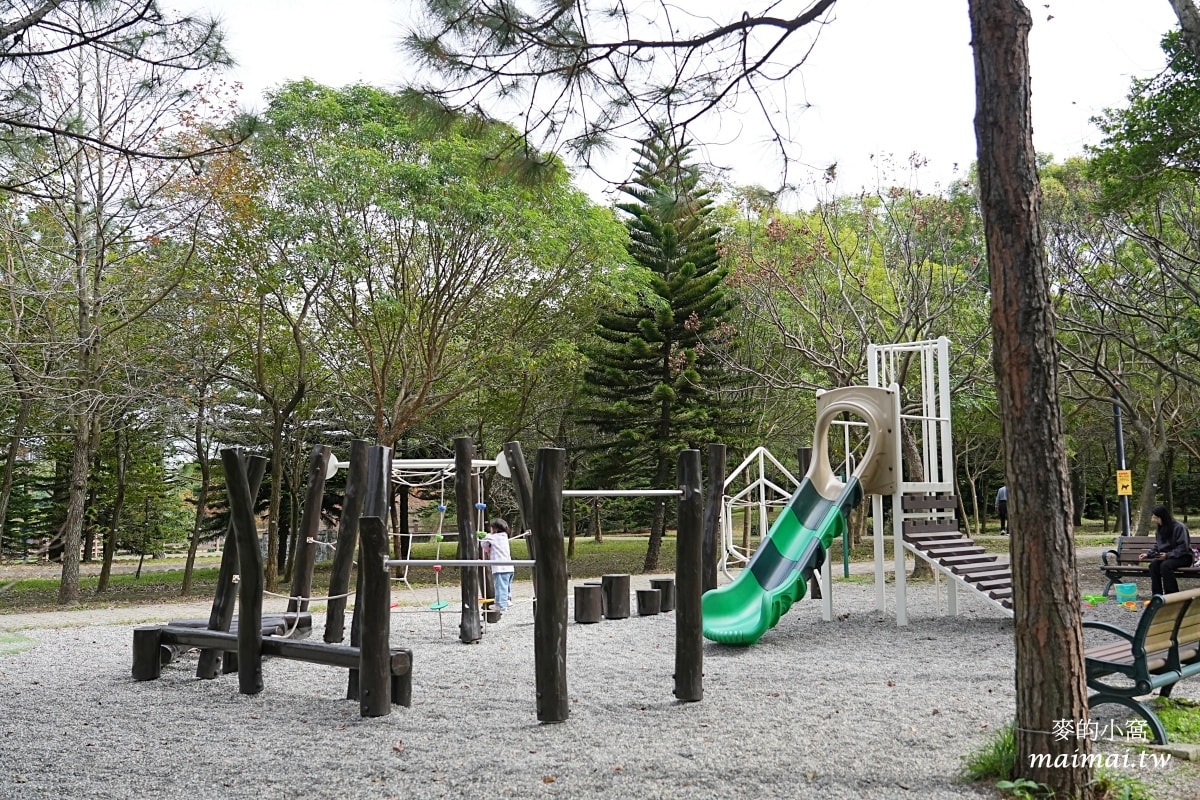 中壢青埔寵物公園、免費湖畔落羽松景點、兒童遊戲公園 - 第34張圖 中壢青埔寵物公園、免費湖畔落羽松景點、兒童遊戲公園