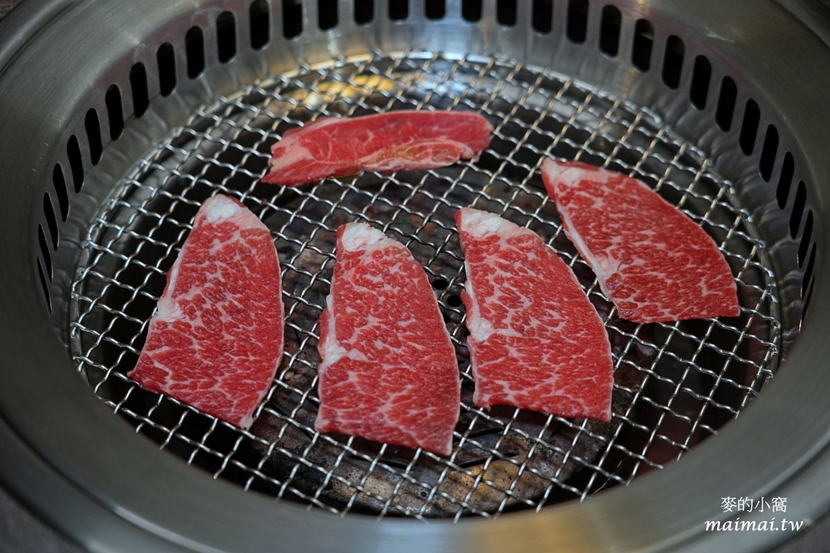 赤富士日式無煙燒肉鍋物蘆洲店～蘆洲火烤兩吃、啤酒無限供應，不用千元就能爽嗑和牛！