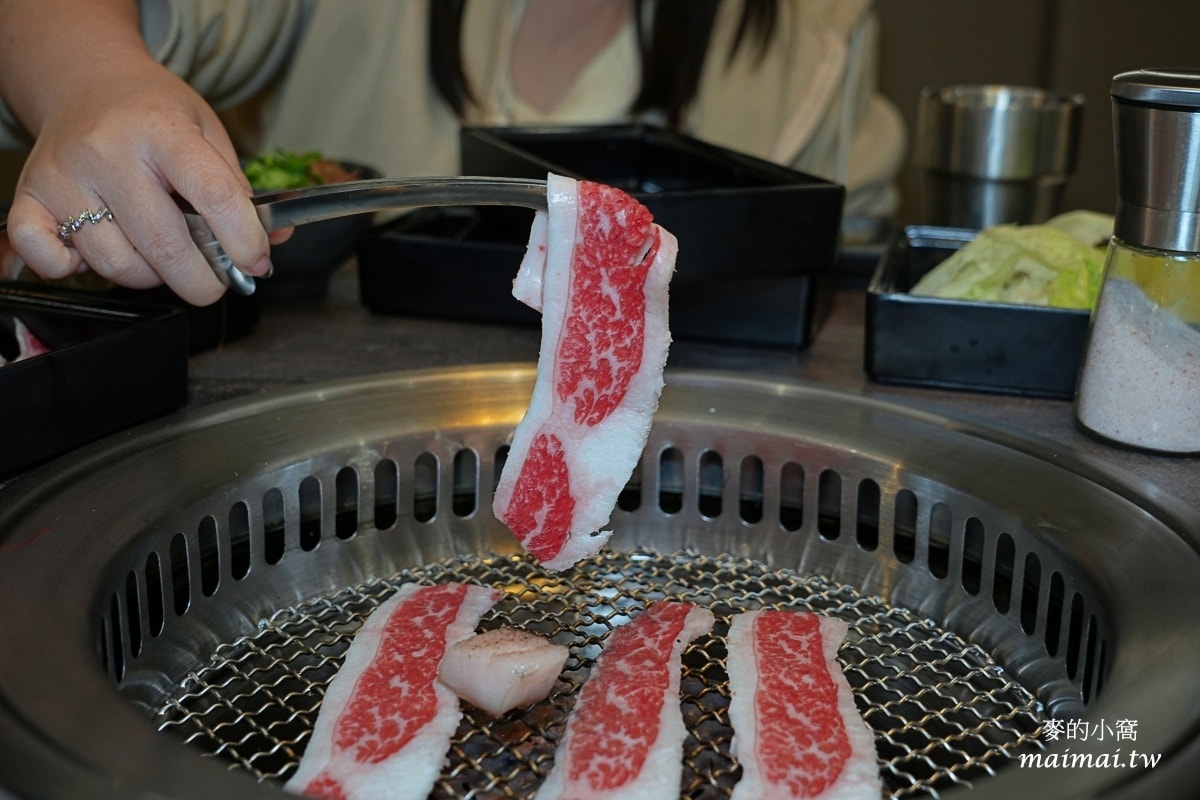 赤富士日式無煙燒肉鍋物蘆洲店～蘆洲火烤兩吃、啤酒無限供應，不用千元就能爽嗑和牛！