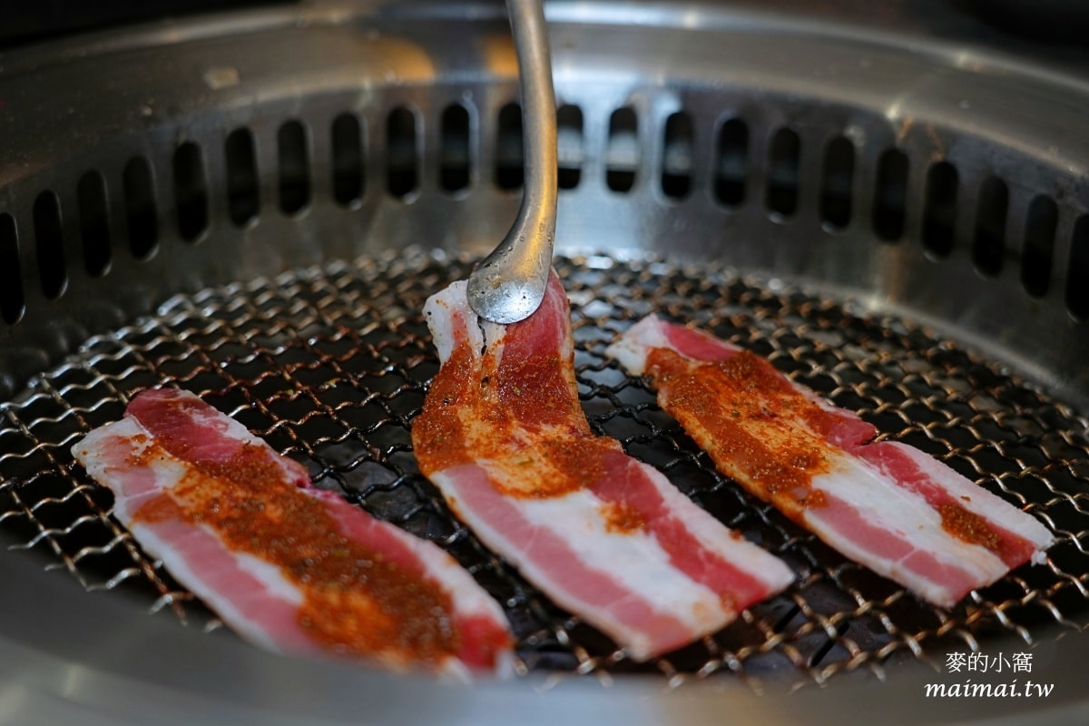 赤富士日式無煙燒肉鍋物蘆洲店～蘆洲火烤兩吃、啤酒無限供應，不用千元就能爽嗑和牛！