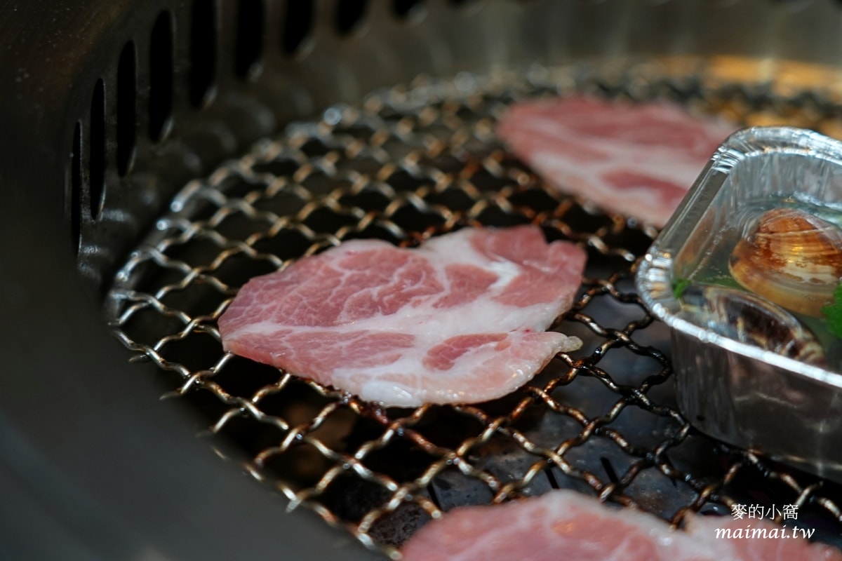 赤富士日式無煙燒肉鍋物蘆洲店～蘆洲火烤兩吃、啤酒無限供應，不用千元就能爽嗑和牛！