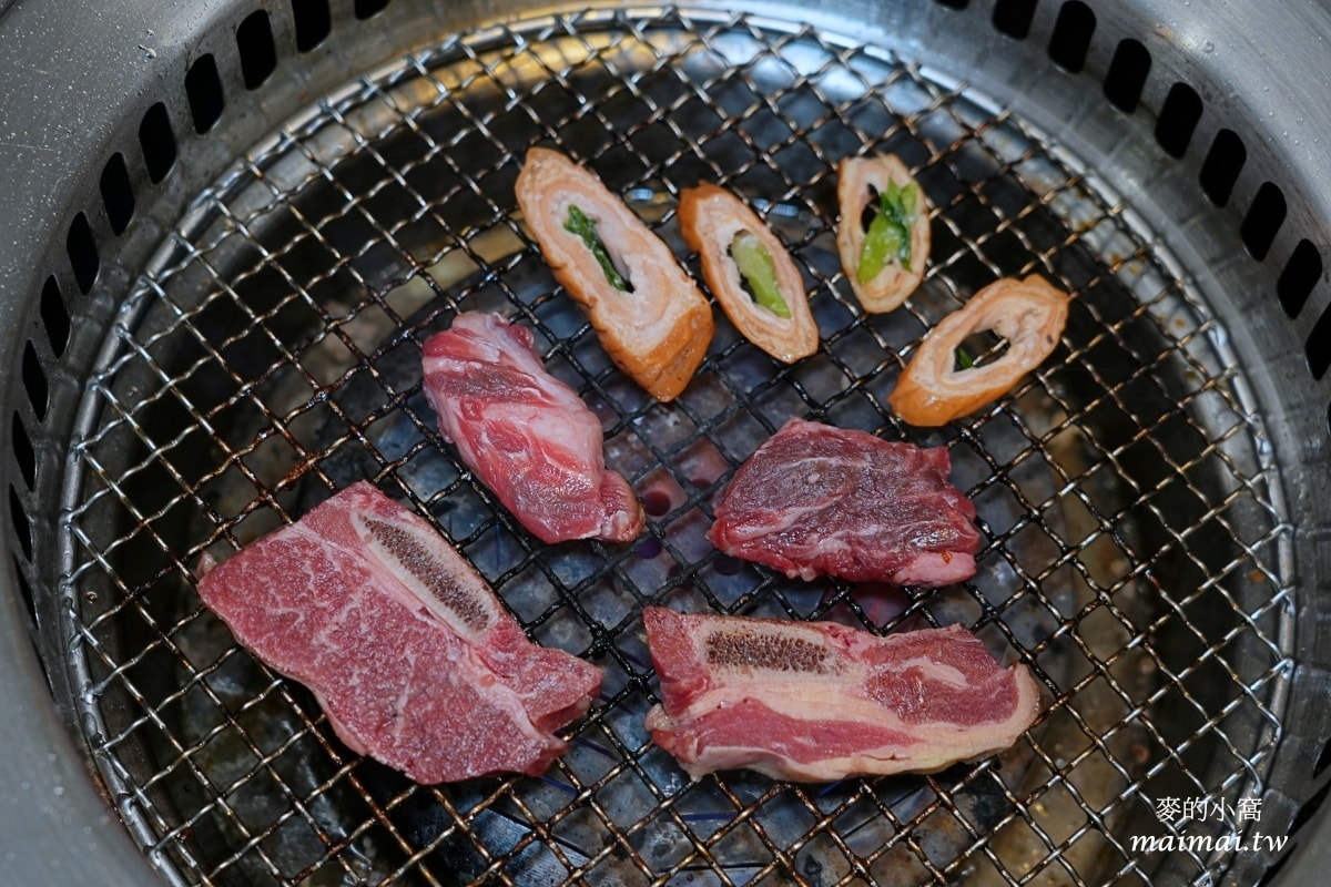 赤富士日式無煙燒肉鍋物蘆洲店～蘆洲火烤兩吃、啤酒無限供應，不用千元就能爽嗑和牛！