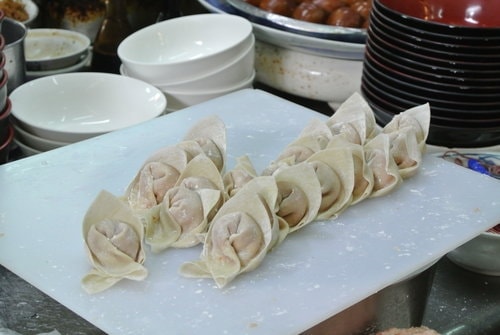 【台南】瑞榮小吃店─阿瑞意麵．餛飩