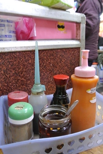 【台南】瑞榮小吃店─阿瑞意麵．餛飩