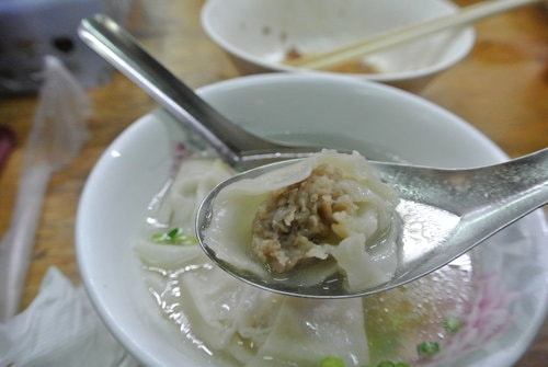 【台南】瑞榮小吃店─阿瑞意麵．餛飩