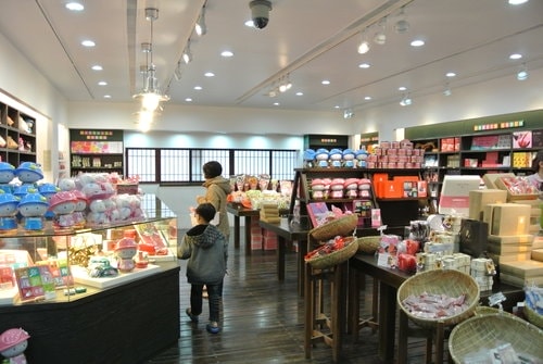【員山】Monica鬆餅咖啡廳．菓風糖果工房