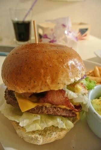 【中原】BMW美式漢堡 - 第22張圖