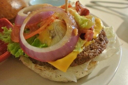 【中原】BMW美式漢堡 - 第31張圖