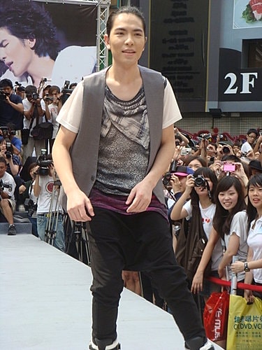 【敬騰】演唱會LIVE紀實簽唱會 - 第9張圖 【敬騰】演唱會LIVE紀實簽唱會