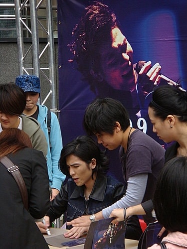 蕭敬騰寫真書簽名會 - 第9張圖 蕭敬騰寫真書簽名會