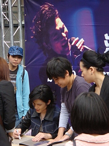 蕭敬騰寫真書簽名會 - 第11張圖 蕭敬騰寫真書簽名會