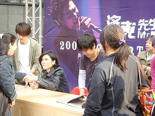 蕭敬騰寫真書簽名會 - 第14張圖 蕭敬騰寫真書簽名會