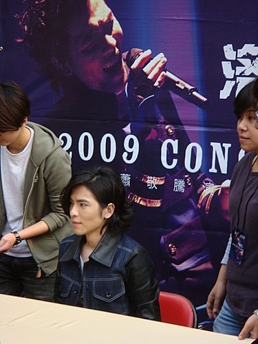 蕭敬騰寫真書簽名會 - 第38張圖 蕭敬騰寫真書簽名會