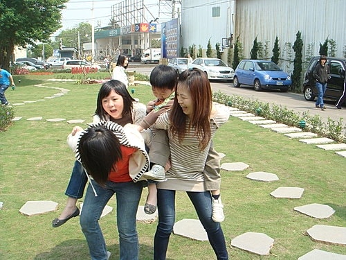 【龍潭】七彩雲南