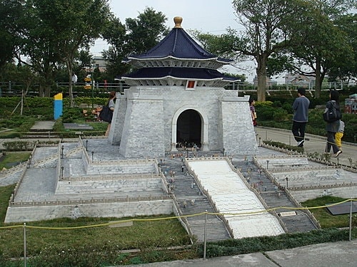 小人國─哆啦A夢的樂園