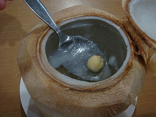 【泰國】金寶餐廳烤鴨烤乳豬餐+藥草按摩+椰子燕窩