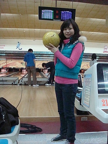 打保齡球