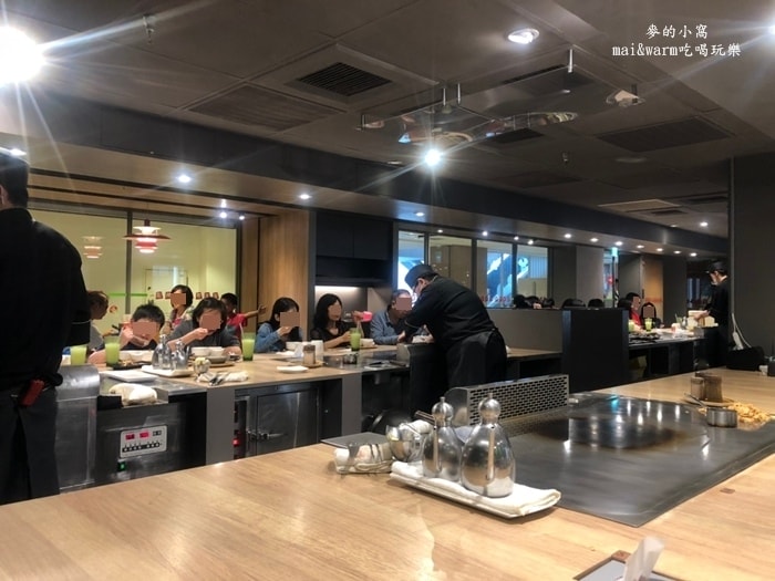 19051099.jpg