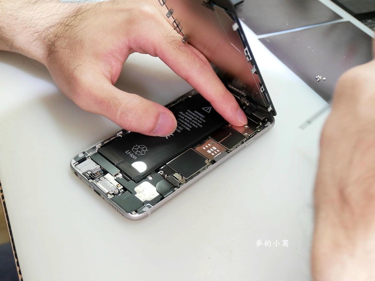 台北iPhone維修推薦｜鼎威台北中山維修中心～第一領導品牌
