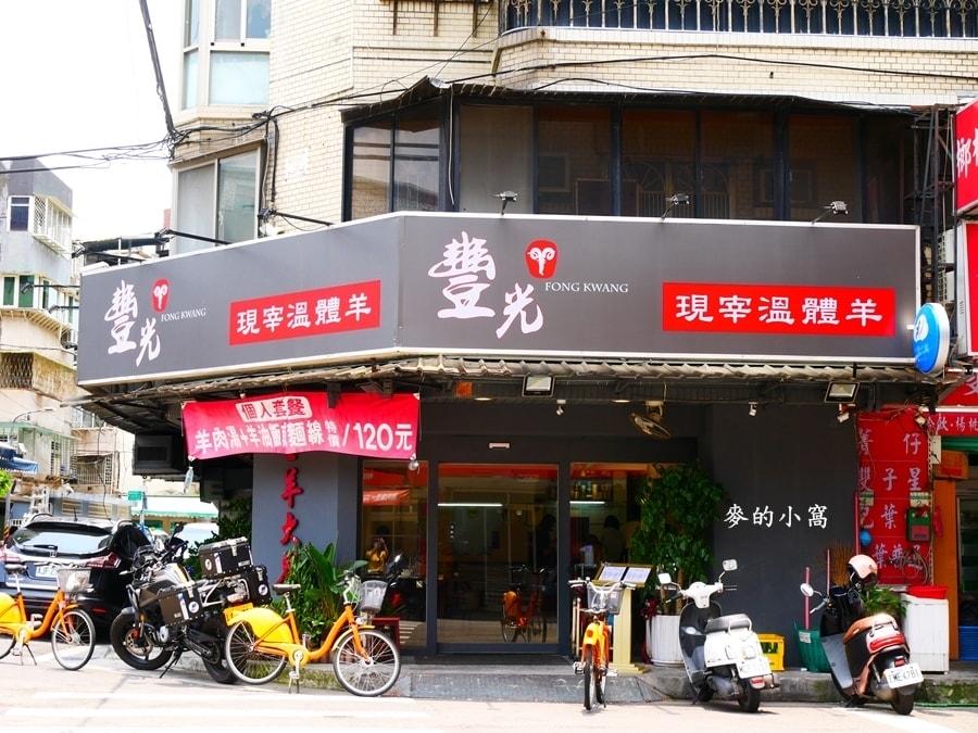 P1570693.jpg P1570693.jpg