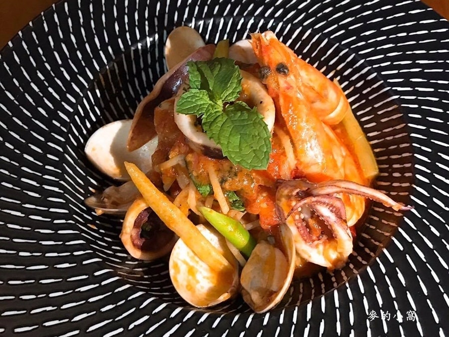 P1570874-1.jpg P1570874-1.jpg