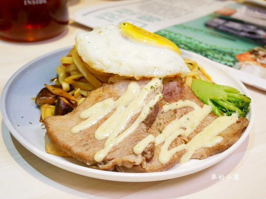 P1660999.JPG P1660999.JPG