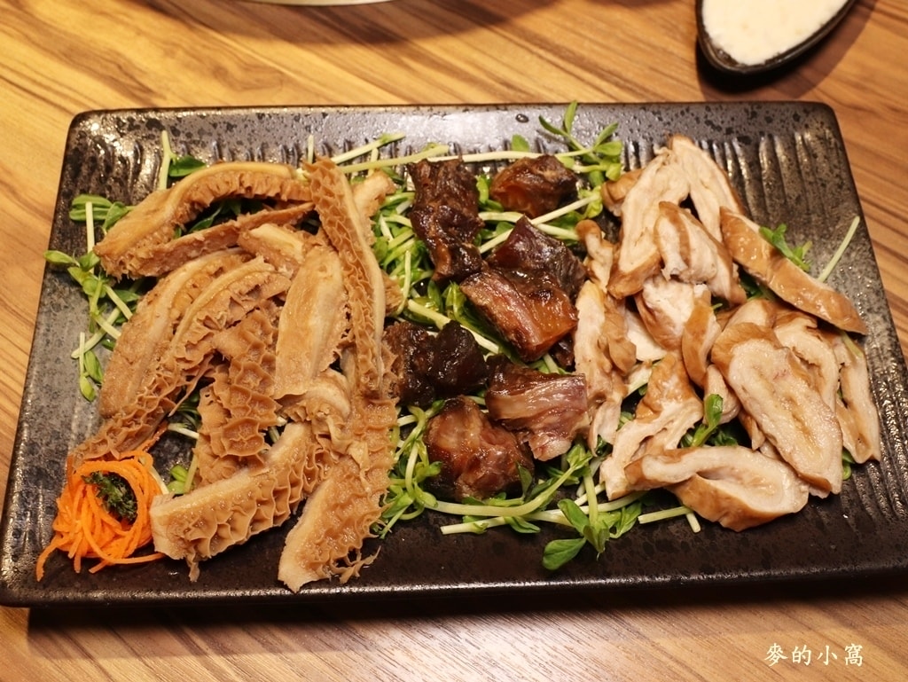 IMG_1085.JPG IMG_1085.JPG