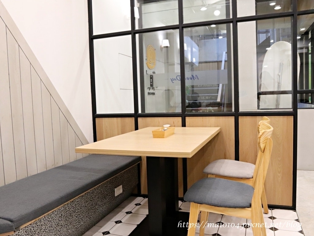 IMG_9556.JPG IMG_9556.JPG