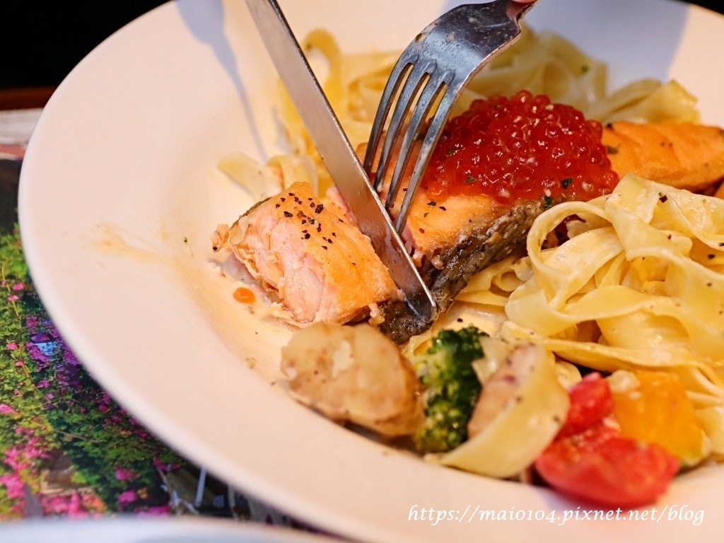 IMG_1933.JPG IMG_1933.JPG