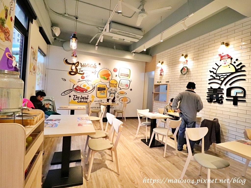 IMG_5561.JPG IMG_5561.JPG