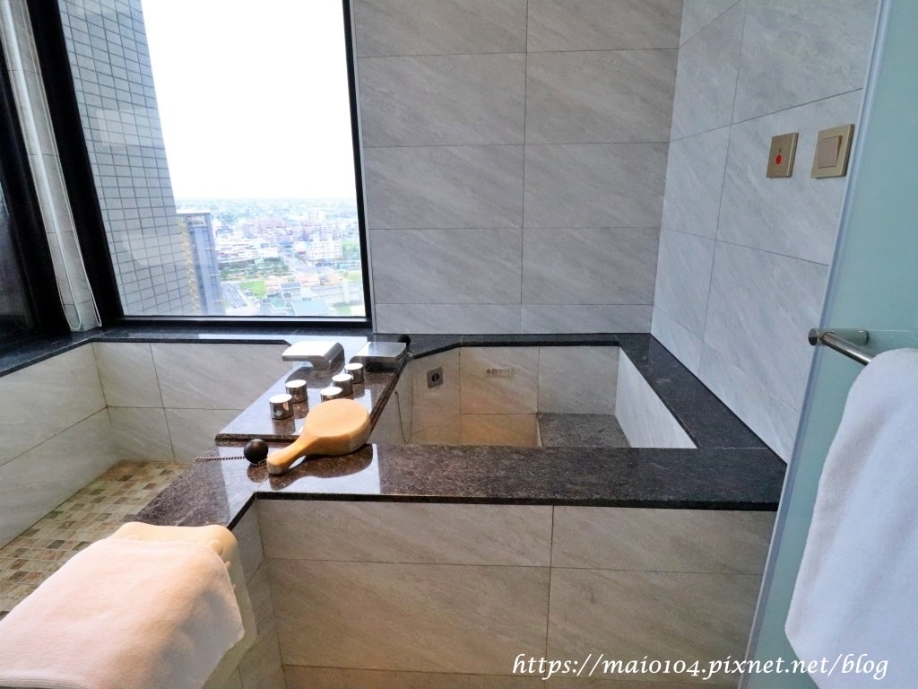 IMG_3570.JPG IMG_3570.JPG