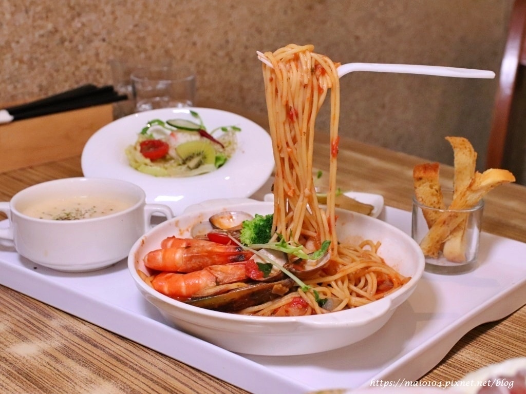 IMG_2012.JPG IMG_2012.JPG