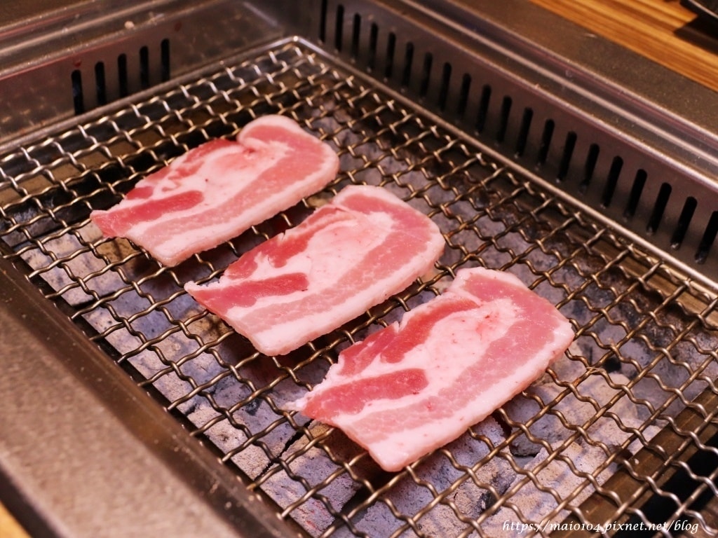 IMG_9885.JPG IMG_9885.JPG