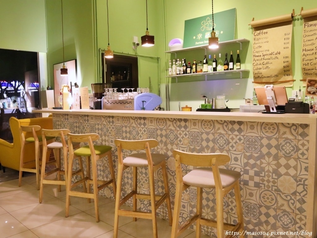 IMG_1445.JPG IMG_1445.JPG