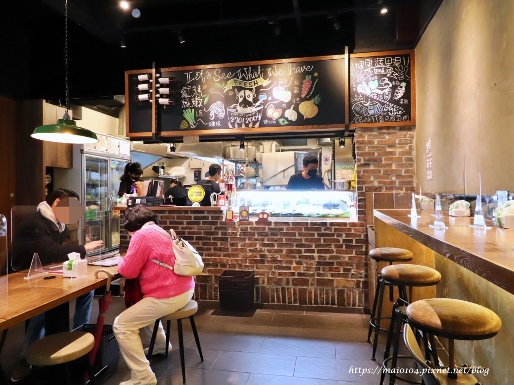 IMG_9713.JPG IMG_9713.JPG