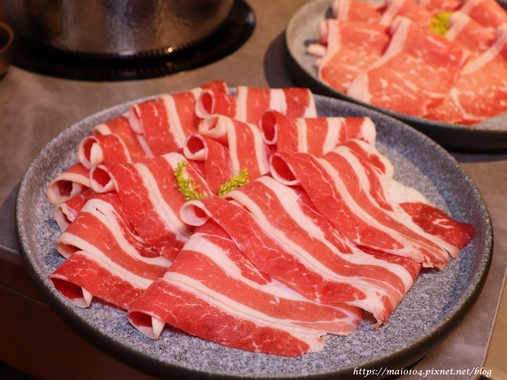 台北中山區美食|呷哺呷哺火鍋~一個人也能享受鴛鴦鍋,自助吧主 台北中山區美食|呷哺呷哺火鍋~一個人也能享受鴛鴦鍋,自助吧主